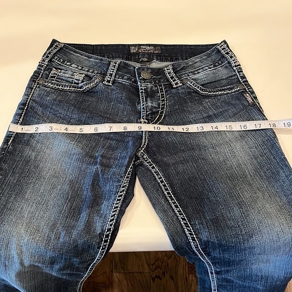 Silver Jeans Suki Capri Mid Rise Size 29 - Picture 5 of 16